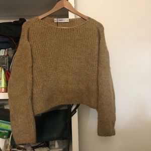 Zara crop sweater top